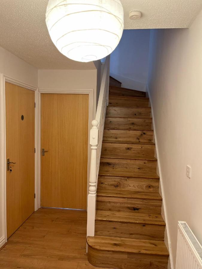 Cozy House With Free Parking *